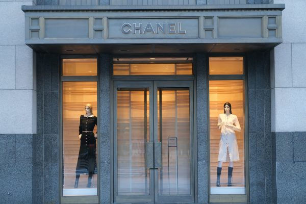 Chanel-Store-Display