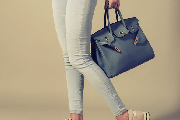 Holding Hermes Birkin